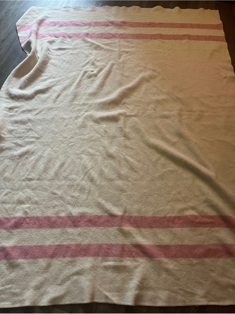 vintage Kenwood all virgin wool blanket cabin fire winter natural cream pink